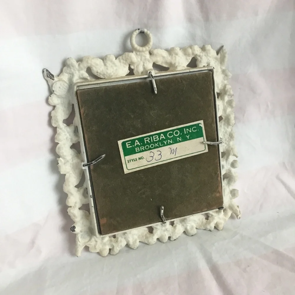 ✨Vintage Shabby Chic Cottage Antique White Rustic Mini Vanity Mirror - Picture 2 of 2